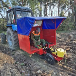Машина для посадки саженцев леса ЛП-1